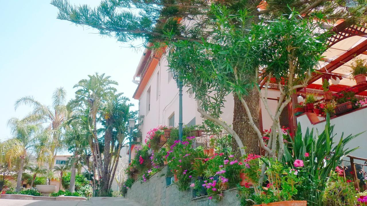Paradiso Hotel Ristorante Riaci Capo Экстерьер фото